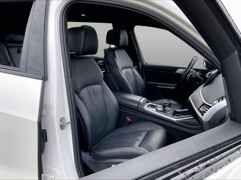 Used 2020 BMW X7 M50i w/ Executive Package AWD/4WD image 8