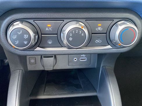 Certified 2025 Nissan Versa SV w/ Trunk Package FWD image 27