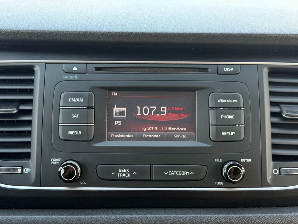 Used 2015 Kia Sedona LX w/ LX Convenience Package FWD image 15