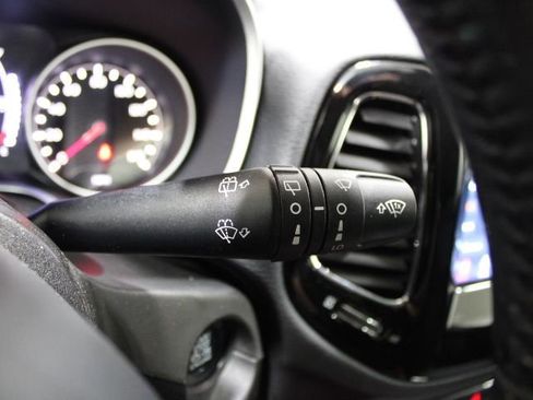 Used 2019 Jeep Compass Altitude image 41