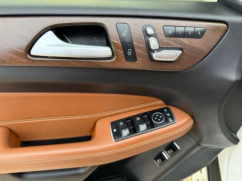 Used 2019 Mercedes-Benz GLS 450 4MATIC w/ Premium 1 Package image 10