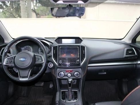 Used 2018 Subaru Crosstrek 2.0i Limited w/ Popular Package #2 AWD/4WD image 10