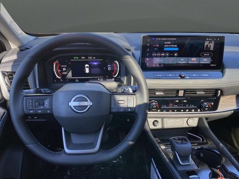 New 2026 Nissan Rogue Platinum w/ Platinum Premium Package image 6