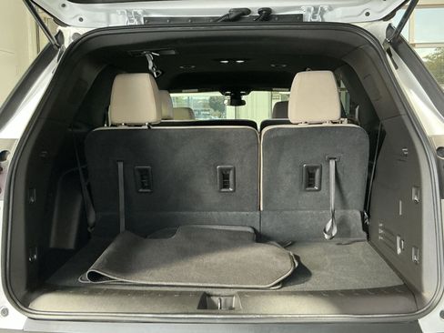 Used 2022 Chevrolet Traverse LS AWD/4WD image 26