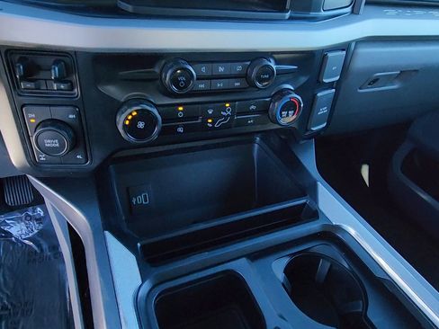 Used 2023 Ford F250 XLT w/ FX4 Off-Road Package image 25