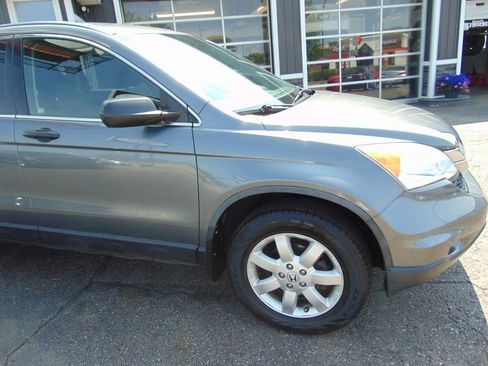 Used 2011 Honda CR-V SE image 11