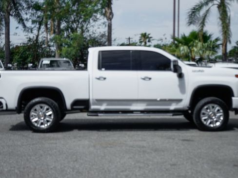 Used 2024 Chevrolet Silverado 2500 High Country w/ High Country Premium Package AWD/4WD image 11