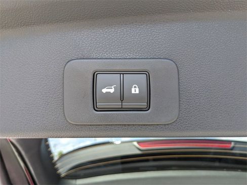 New 2025 Nissan Murano SL image 17