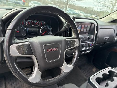 Used 2018 GMC Sierra 2500 SLE w/ SLE Preferred Package image 9