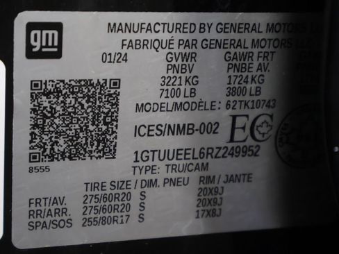 Used 2024 GMC Sierra 1500 AT4 w/ Technology Package AWD/4WD image 51