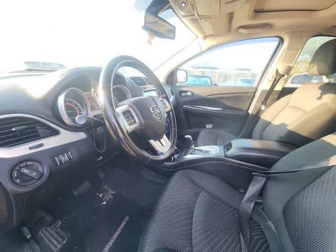 Used 2011 Dodge Journey SXT w/ Trailer Tow Prep Group FWD image 31