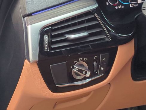 Certified 2023 BMW 540i w/ M Sport Package image 17