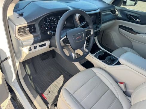 Used 2023 GMC Acadia Denali w/ Denali Ultimate Package image 15