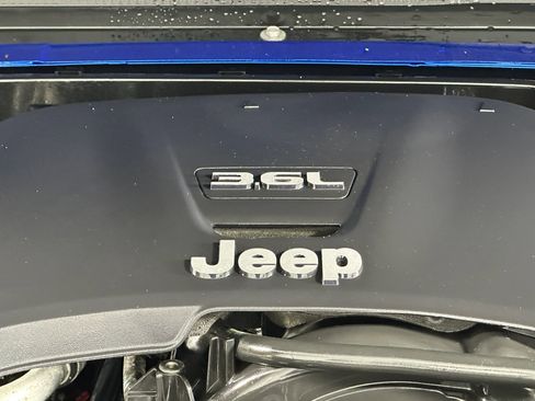 Used 2021 Jeep Gladiator Rubicon AWD/4WD image 20