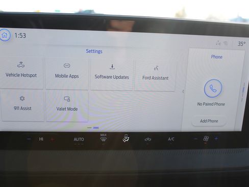 New 2025 Ford Maverick XL w/ Equipment Group 102A image 28