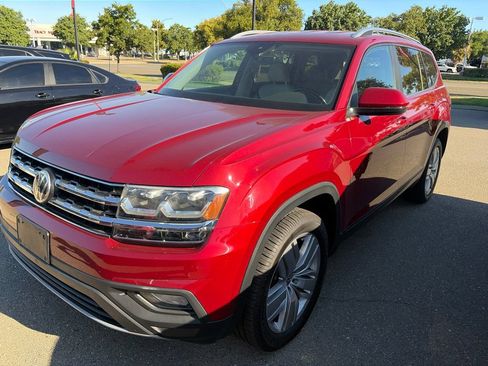 Used 2019 Volkswagen Atlas SE w/ Towing Package FWD image 3