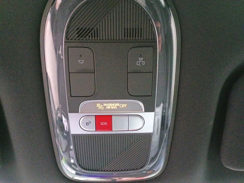 Used 2023 Hyundai Ioniq 6 SE image 29