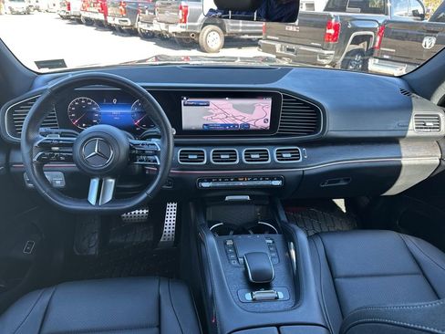 Used 2025 Mercedes-Benz GLS 450 4MATIC image 20