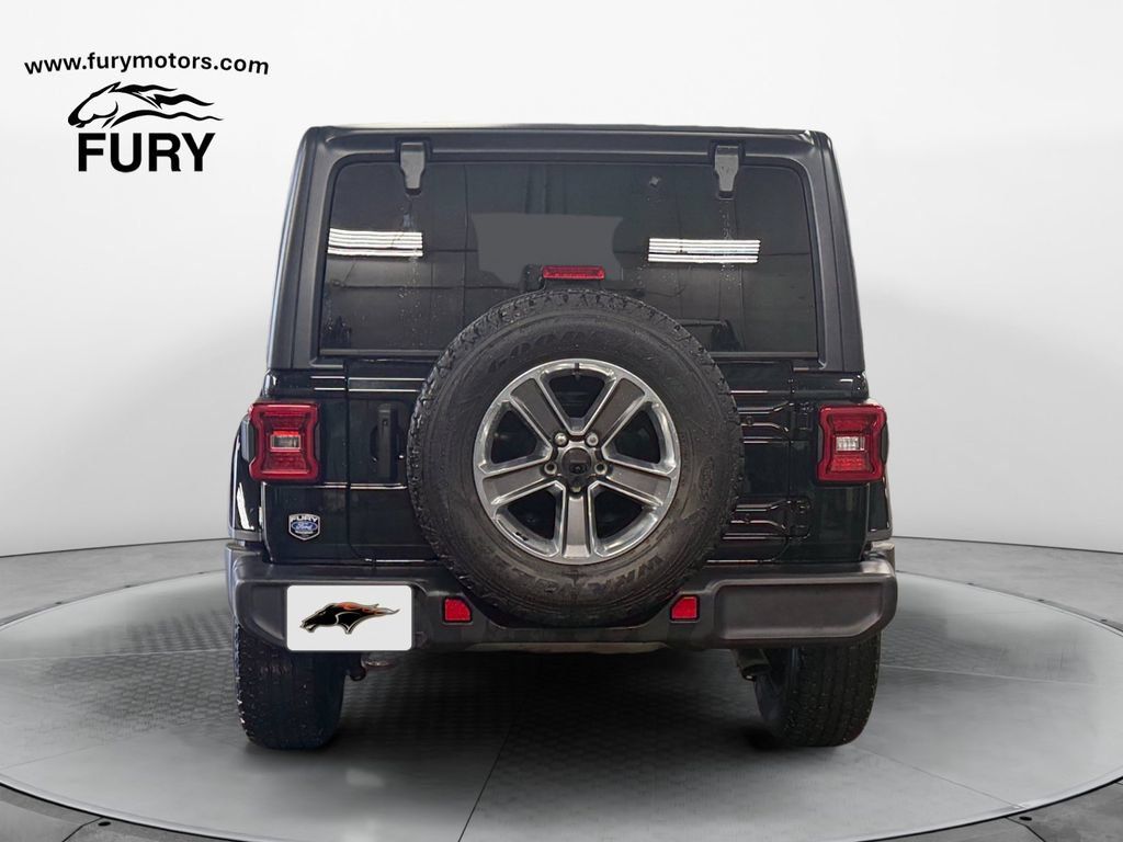 Used 2022 Jeep Wrangler Unlimited Sahara w/ LED Lighting Group AWD/4WD image 5