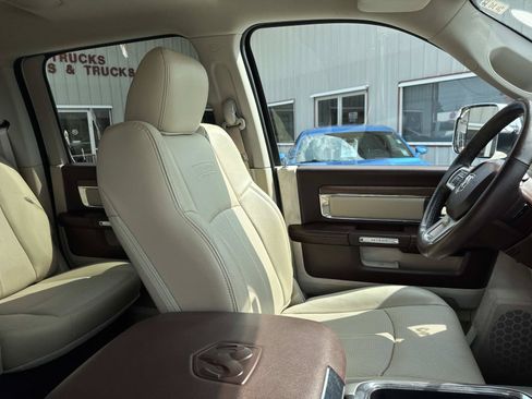 Used 2018 RAM 2500 Laramie w/ Convenience Group AWD/4WD image 10