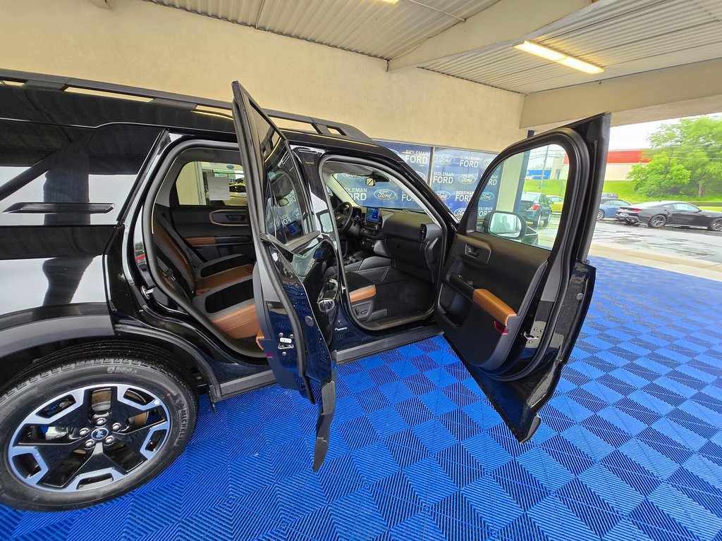New 2024 Ford Bronco Sport Outer Banks w/ Tech Package AWD/4WD image 32