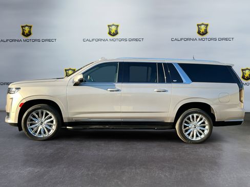 Used 2022 Cadillac Escalade ESV Premium Luxury image 8