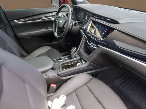 Certified 2024 Cadillac XT6 Sport w/ Technology Package AWD/4WD image 31