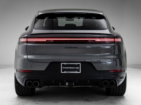 Certified 2024 Porsche Cayenne Coupe AWD/4WD image 34
