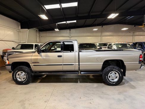 Used 2001 Dodge Ram 2500 Truck 4x4 Quad Cab image 11