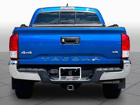 Used 2016 Toyota Tacoma SR5 w/ SR5 Appearance Package (SN) AWD/4WD image 5
