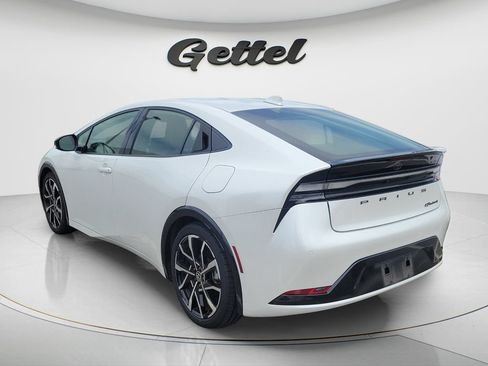 Certified 2023 Toyota Prius Prime FWD image 6