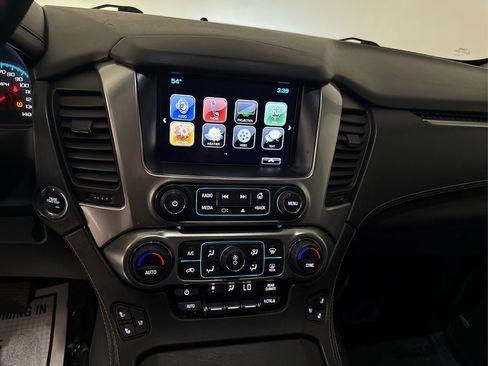 Used 2017 Chevrolet Suburban Premier image 16