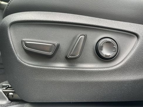 New 2026 Toyota Sienna Platinum AWD/4WD image 13