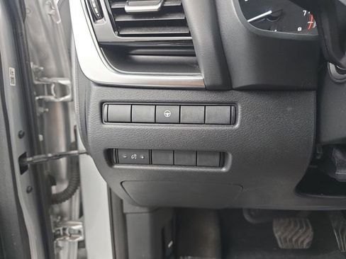 Used 2021 Nissan Rogue SV AWD/4WD image 42