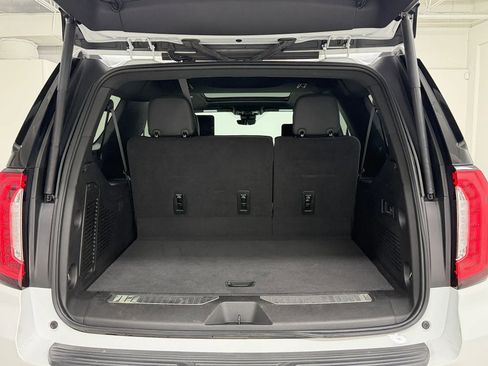 Used 2024 GMC Yukon XL Denali w/ Advanced Technology Package RWD image 44