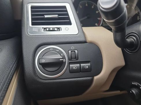 Used 2012 Land Rover Range Rover Sport HSE AWD/4WD image 23