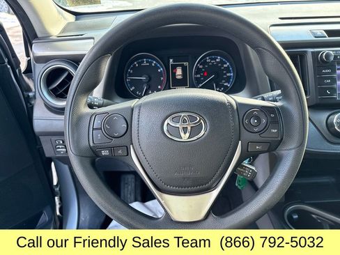 Used 2017 Toyota RAV4 LE image 17