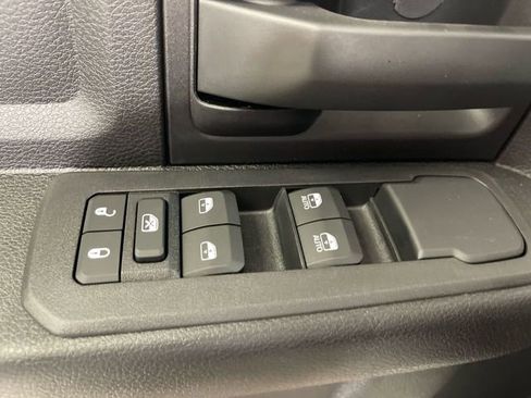 New 2026 RAM 2500 Tradesman w/ Chrome Appearance Group AWD/4WD image 13