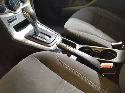 Used 2019 Ford Fiesta SE FWD image 26