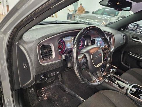 Used 2019 Dodge Charger GT RWD image 7