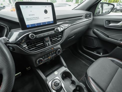 Used 2023 Ford Escape ST-Line image 21