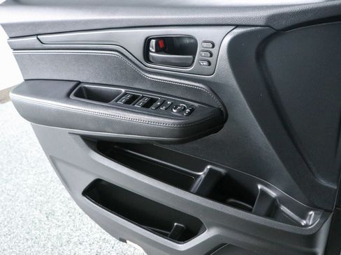 Used 2023 Honda Odyssey Sport image 22