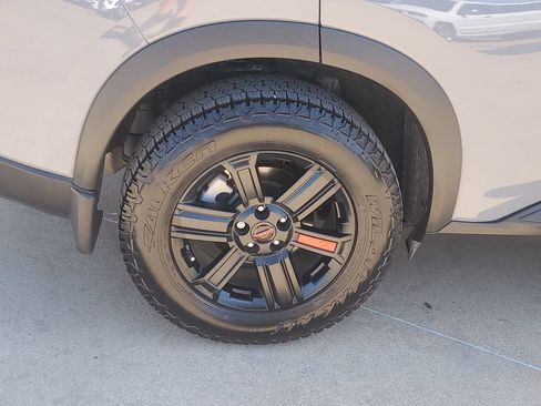 Certified 2025 Nissan Rogue SV w/ Rock Creek Premium Package AWD/4WD image 6