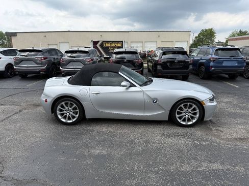 Used 2006 BMW Z4 3.0i RWD image 4