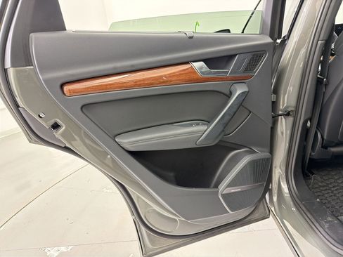 Used 2023 Audi Q5 2.0T Premium Plus w/ Premium Plus Package image 24