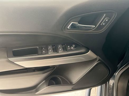 Used 2020 Chevrolet Colorado LT image 13