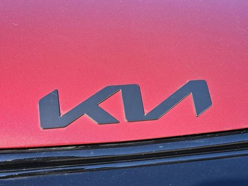 Used 2025 Kia Sportage X-Line w/ Premium Package image 12