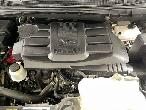 Used 2023 Nissan Titan SV w/ SV Convenience Package image 24