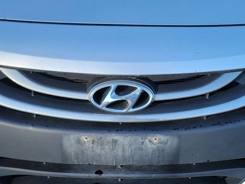 Used 2014 Hyundai Elantra GT image 24