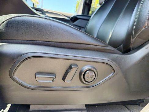 Used 2024 Jeep Grand Cherokee Limited 4xe AWD/4WD image 14